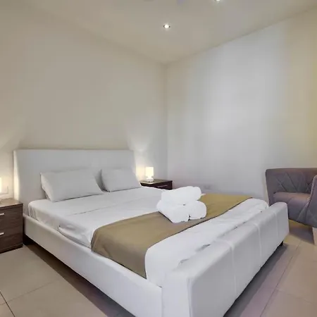 Vallettastay - Lucky Star Two Bedroom 303 Lägenhet *